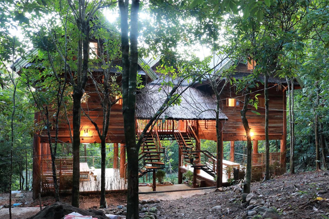 El Cielo Riverfront Villas Pandan Bagian luar foto